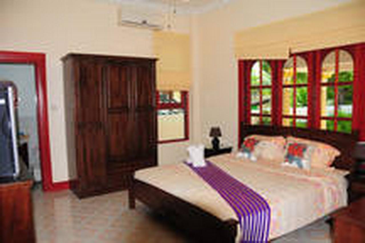 Majestic Villas Phuket Rawai Exteriör bild