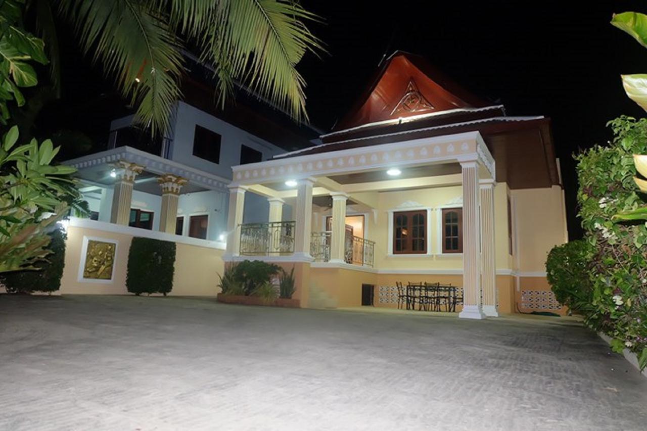 Majestic Villas Phuket Rawai Exteriör bild