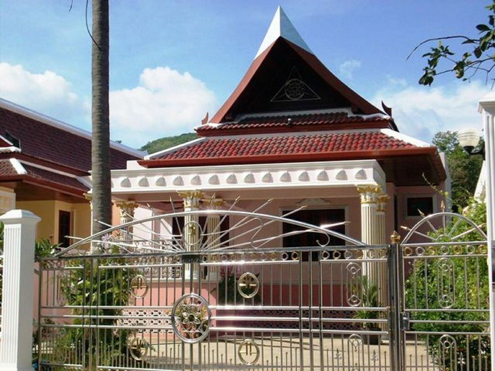 Majestic Villas Phuket Rawai Exteriör bild